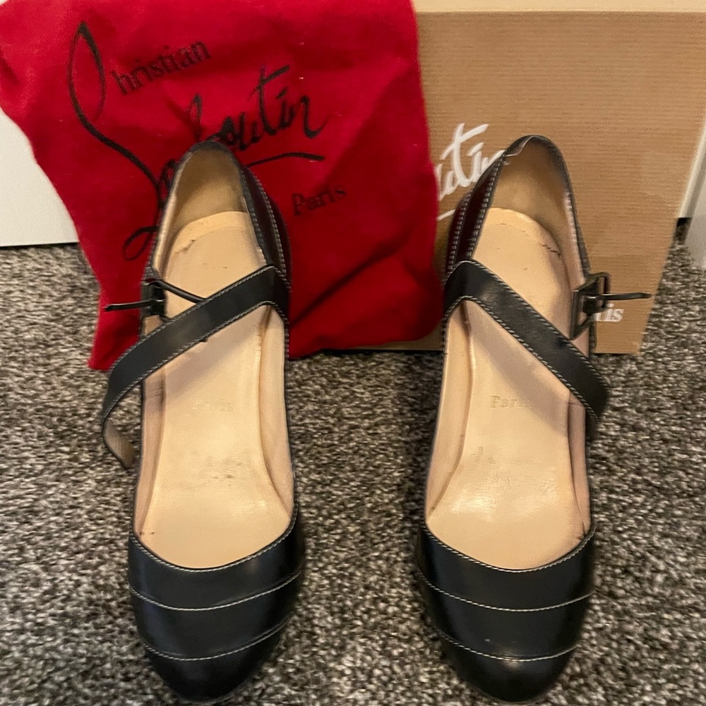 Loubitan heels- Wall WDrSh Black leather